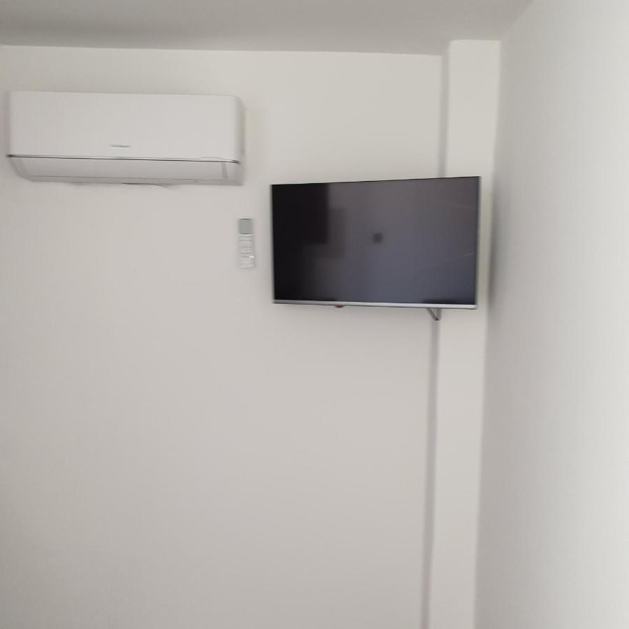 Ahoy Deluxe Apts Lejlighed Ayia Napa Eksteriør billede